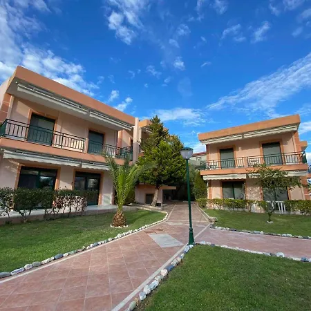 Alexandra Apartment